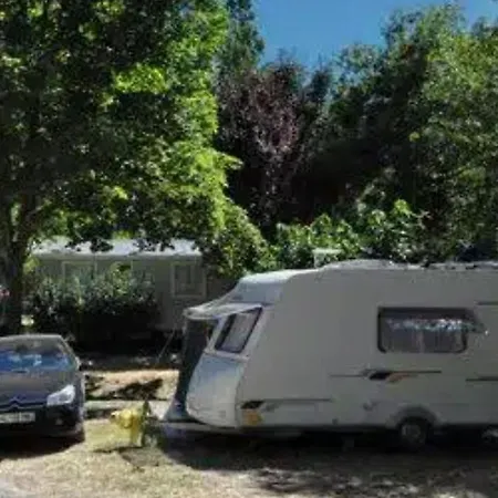 Mobil Avec Terrasse - 4 Pers. - Api-1-52-2021